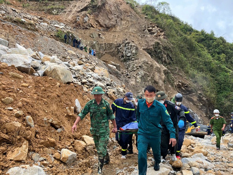 Tìm thấy thi thể 5 nạn nhân bị sạt lở ở Sì Lở Lầu