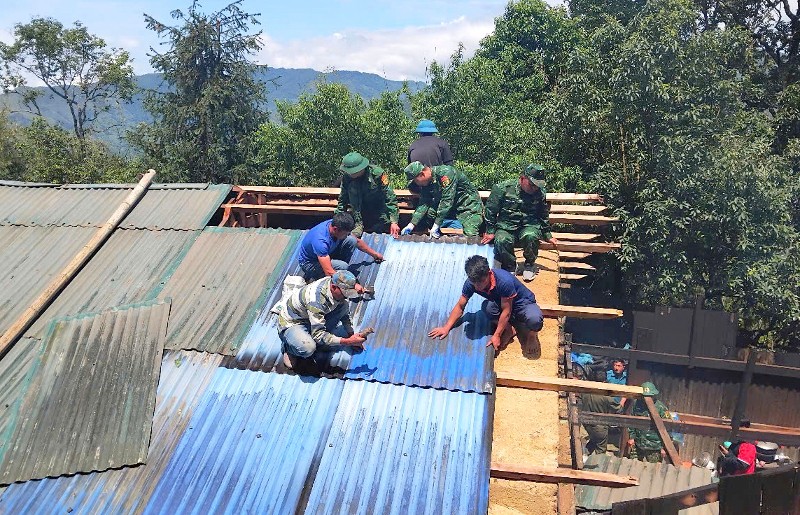 “Lính xanh” xây mái ấm cho dân nghèo biên giới
