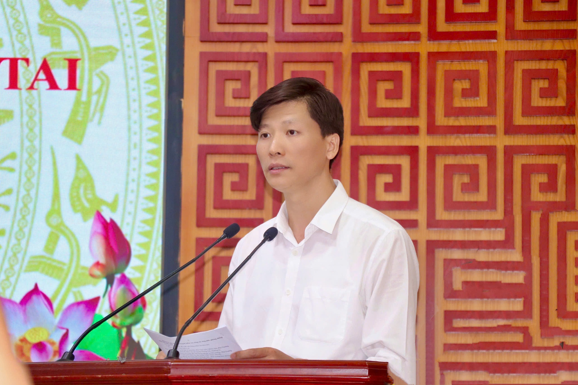 Lãnh đạo Sở Nông nghiệp và Môi trường báo cáo công tác PCTT&TKCN năm 2024 và 5 tháng đầu năm 2025.