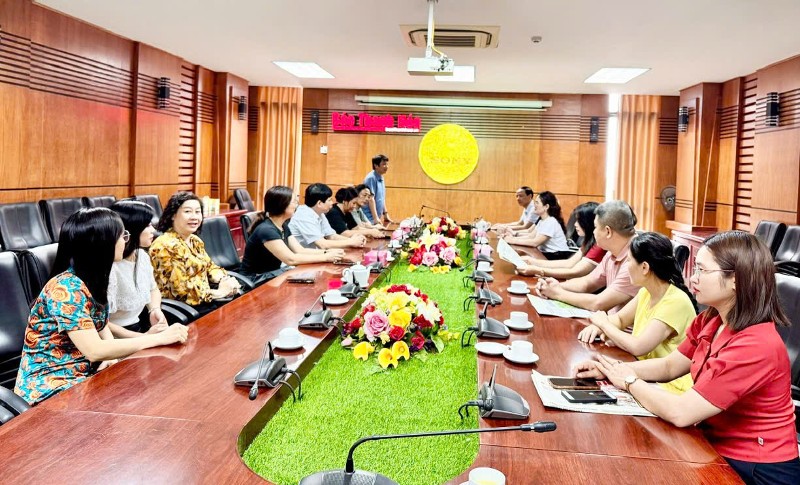 Báo Lai Châu học tập, trao đổi nghiệp vụ làm báo tại Báo Thanh Hóa