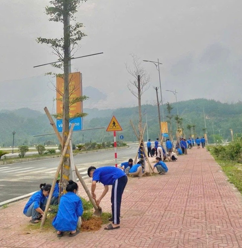 Tuổi trẻ Nậm Nhùn xây dựng tổ chức Đoàn, Hội vững mạnh