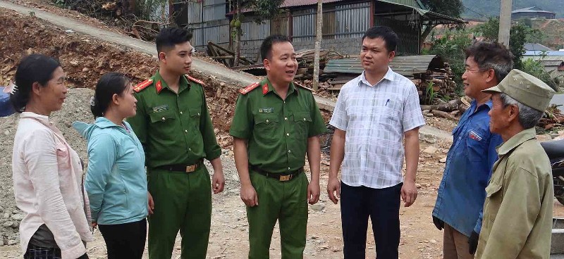 Giữ gìn an ninh trật tự tại cơ sở