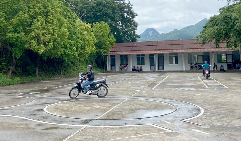 471 học viên tham gia kỳ sát hạch, cấp giấy phép lái xe