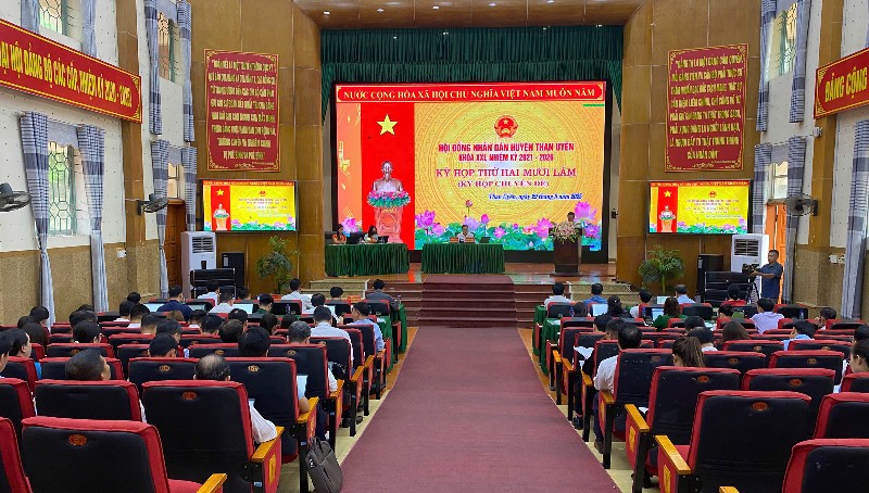 Kỳ họp thứ hai mươi lăm (Kỳ họp chuyên đề) HĐND huyện Than Uyên