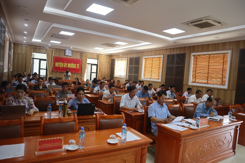 Huyện Mường Tè: Hoàn thành 999/2.082 nhà tạm, nhà dột nát