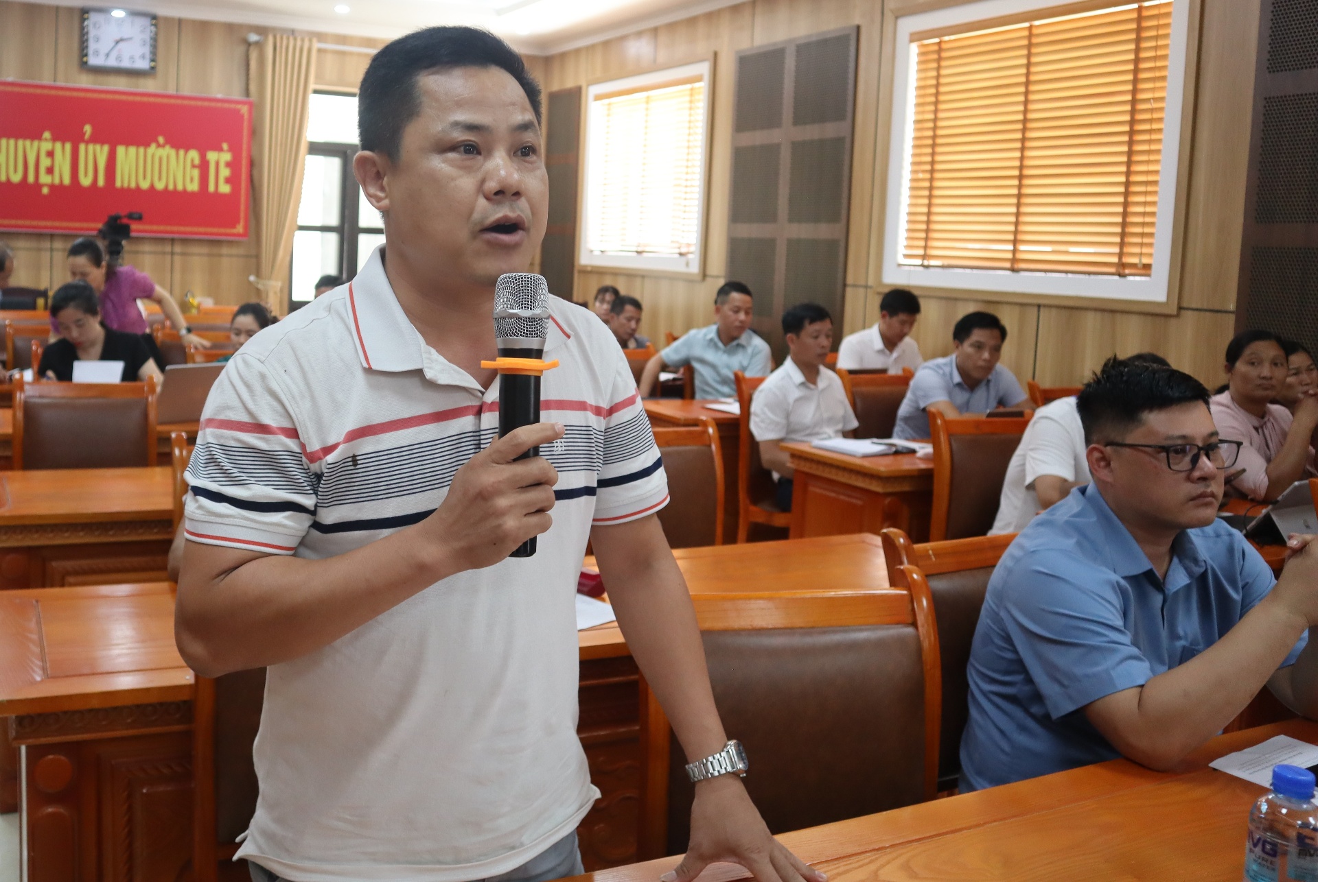 phát biểu ý kiến