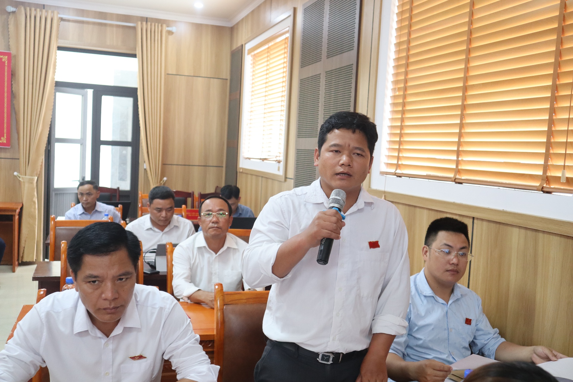 ý kiến