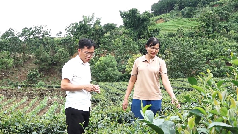 Thèn Sin bứt phá thực hiện thắng lợi nghị quyết