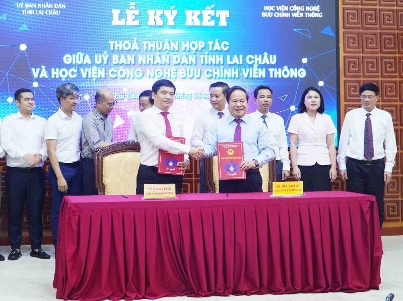 Lễ ký kết thoả thuận hợp tác giữa UBND tỉnh Lai Châu và Học viện Công nghệ Bưu chính Viễn thông