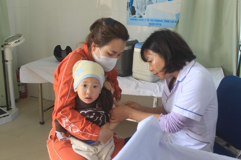 Tăng cường phòng, chống bệnh sốt xuất huyết, tay chân miệng, Covid-19 và dịch bệnh mùa mưa bão 