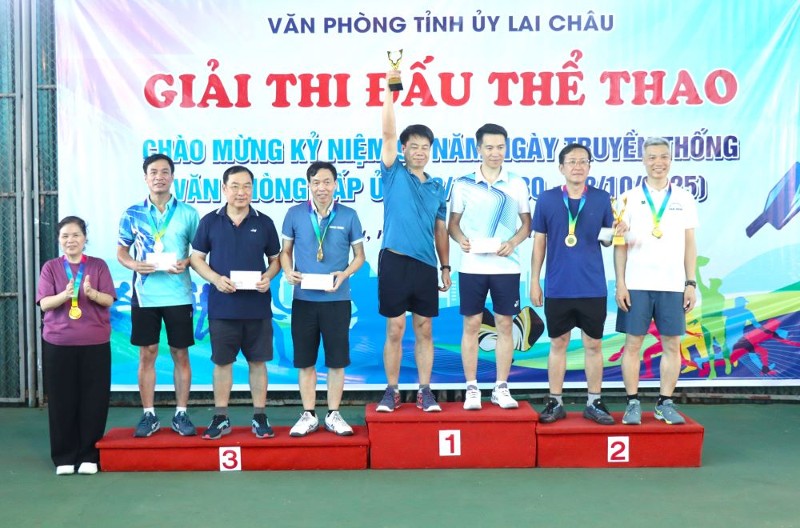 135 vận động viên tham dự giải thi đấu thể thao Văn phòng Tỉnh ủy