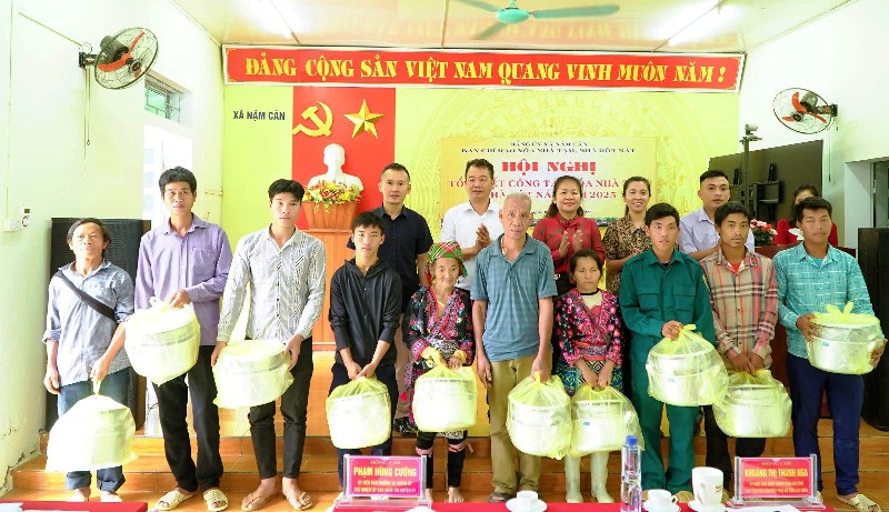Xã Nậm Cần tổng kết chương trình xóa nhà tạm, nhà dột nát
