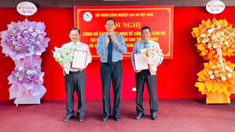 Hội nghị công bố quyết định về công tác cán bộ