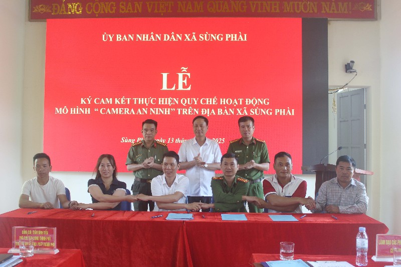 Ra mắt mô hình “Camera an ninh” trên địa bàn xã Sùng Phài