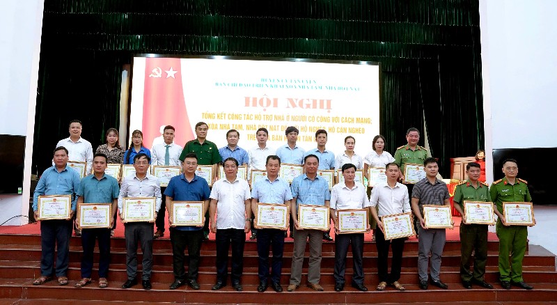 Tân Uyên vượt tiến độ xoá nhà tạm, nhà dột nát