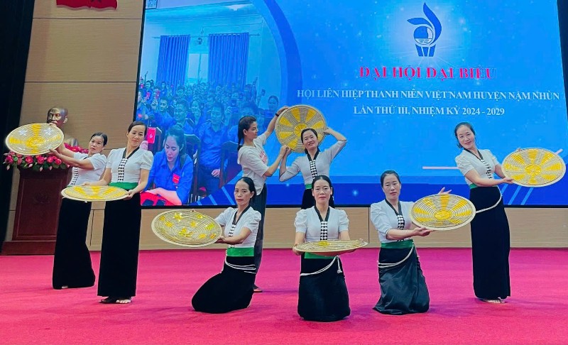 Nậm Hàng xây dựng đời sống văn hóa
