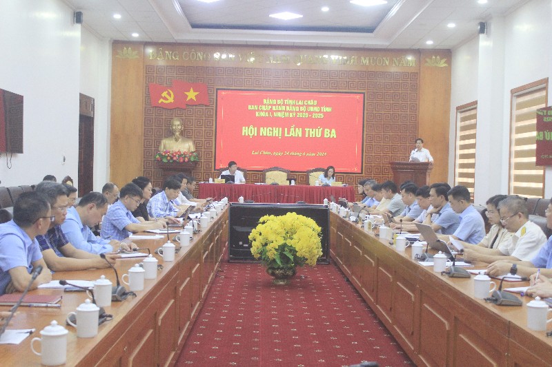 Hội nghị lần thứ ba Ban Chấp hành Đảng bộ UBND tỉnh