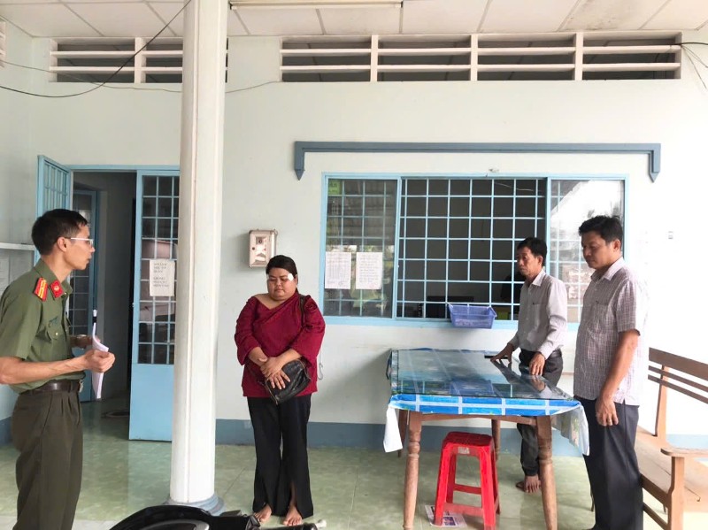 Cái giá đắt cho vợ chồng “hờ” bán “hải sản tươi”