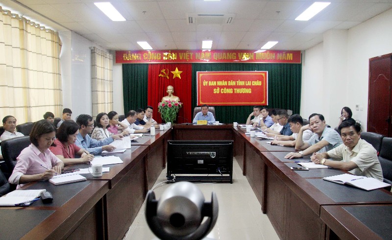 Hội nghị trực tuyến tập huấn toàn quốc về phân quyền, phân cấp và phân định thẩm quyền trong các lĩnh vực quản lý Nhà nước của Bộ Công Thương