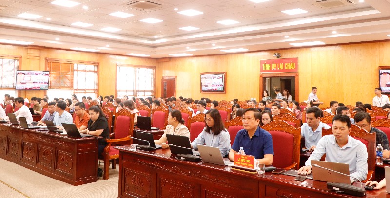 Hội nghị tập huấn sử dụng Hệ thống thông tin hệ điều hành tác nghiệp trong các cơ quan Đảng, Mặt trận Tổ quốc sau hợp nhất, sáp nhập
