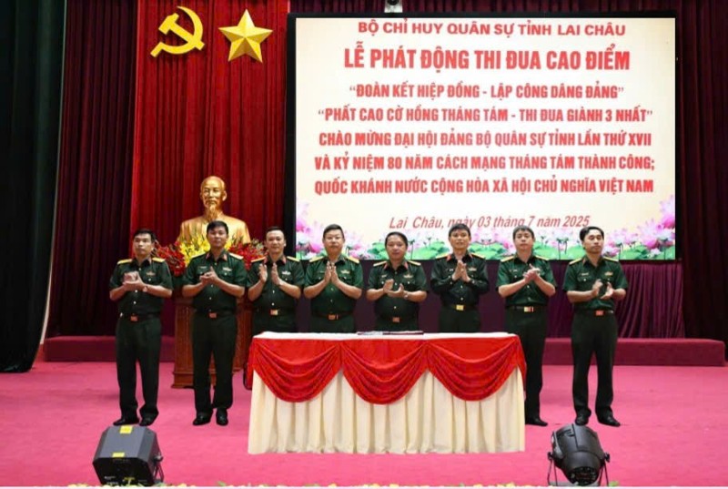 Phát động thi đua “Đoàn kết hiệp đồng - lập công dâng Đảng”, “Phất cao cờ hồng Tháng Tám - Thi đua giành 3 nhất”