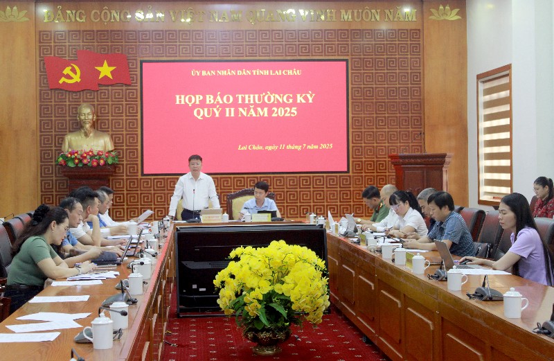 Họp báo cung cấp thông tin định kỳ cho báo chí quý II