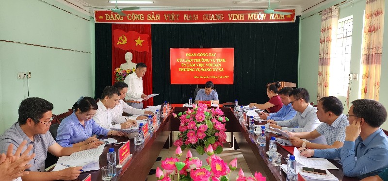 Đoàn công tác của Ban Thường vụ Tỉnh ủy làm việc với Ban Thường vụ Đảng ủy xã Hồng Thu