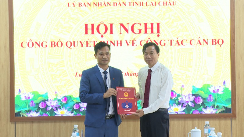 Hội nghị Công bố quyết định về công tác cán bộ