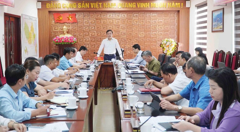 Duyệt văn kiện Đại hội Đảng bộ xã Lê Lợi, Pa Tần