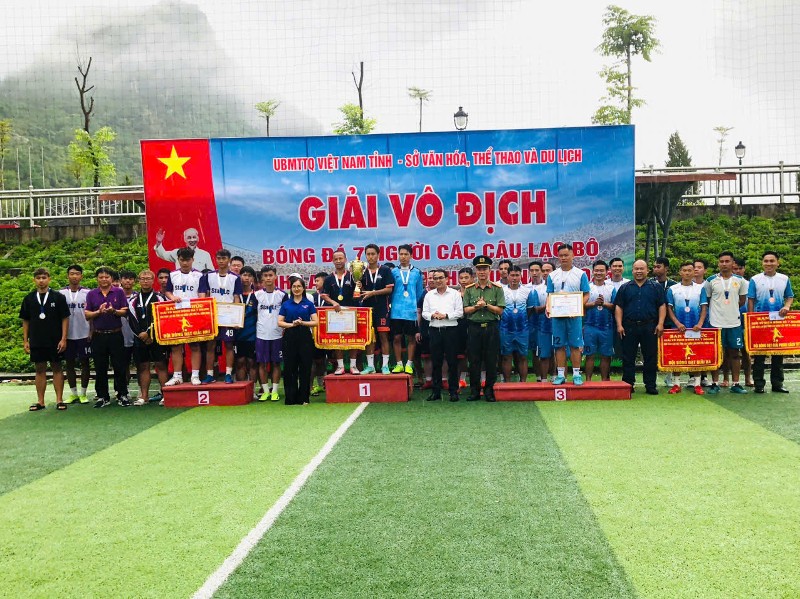 Bê mạc giải vô địch bóng đá 7 người các Câu lạc bộ tỉnh Lai Châu lần thứ VII