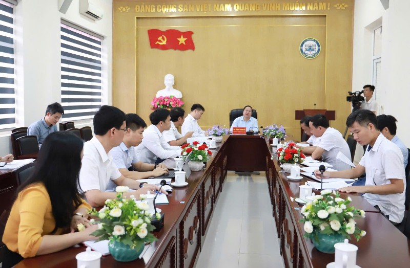 Kiểm tra cơ sở vật chất trụ sở phường Tân Phong (cũ) điều chuyển cho Trường Chính trị tỉnh
