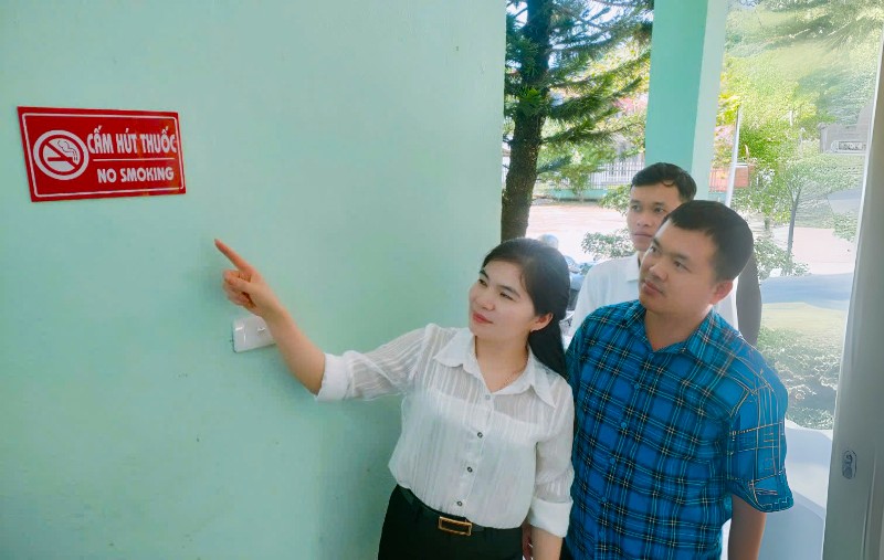 Xây dựng môi trường làm việc không khói thuốc lá