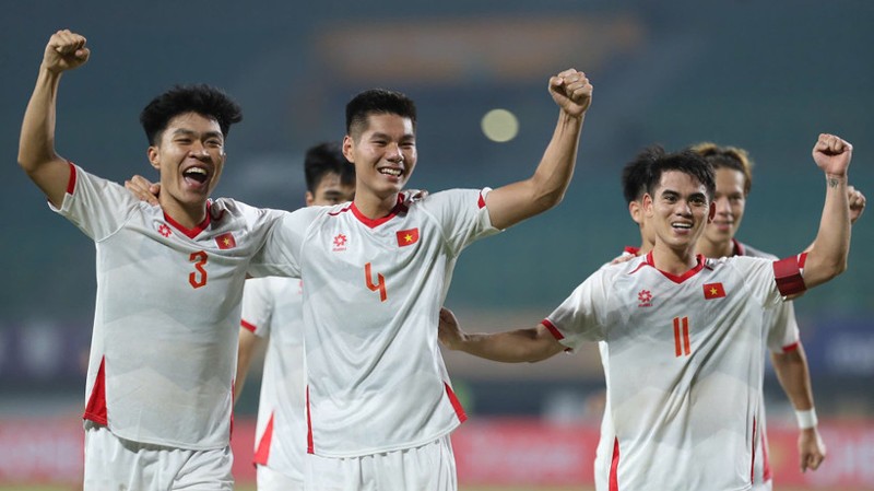 Thắng 3-0 U23 Lào, U23 Việt Nam khởi đầu thuận lợi