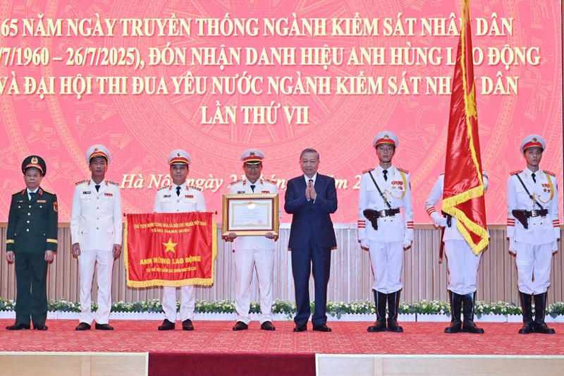 Ngành kiểm sát nhân dân phải luôn bám sát nhiệm vụ chính trị của đất nước