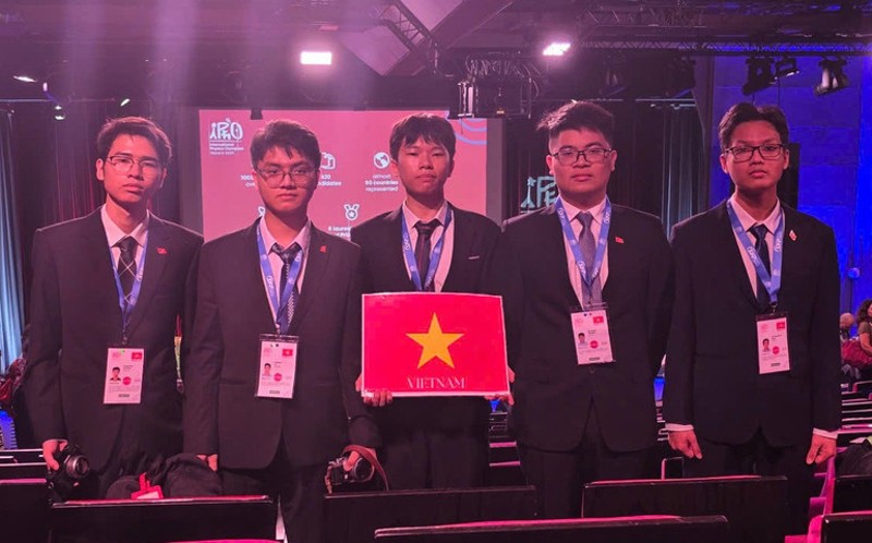 Học sinh Việt Nam đạt 5 huy chương Olympic Vật lý quốc tế IPhO 2025