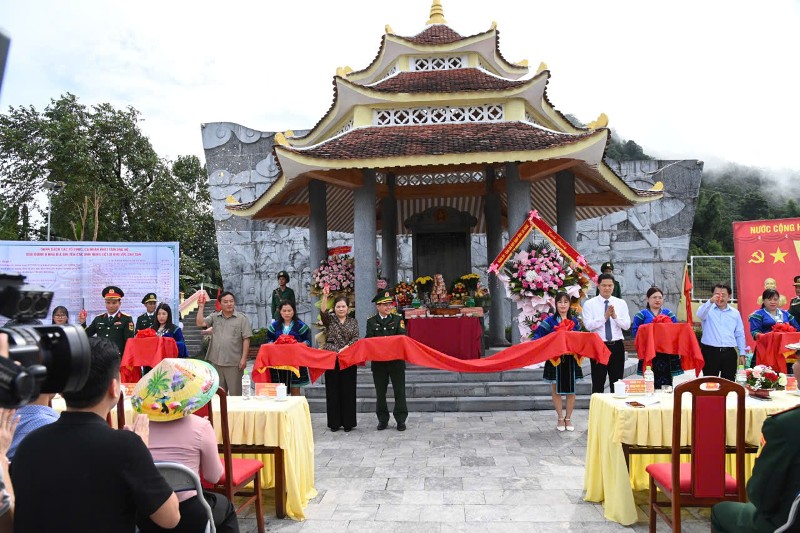 Khánh thành giai đoạn II Nhà bia ghi tên các Anh hùng, liệt sĩ khu vực Dào San