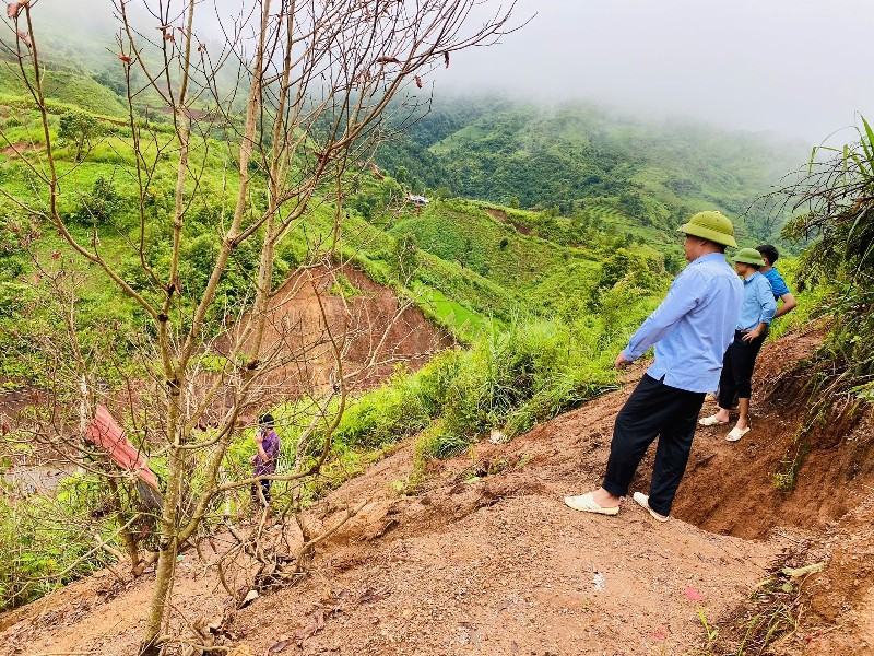 Phát hiện 2 điểm có dấu hiệu khai thác khoáng sản trái phép