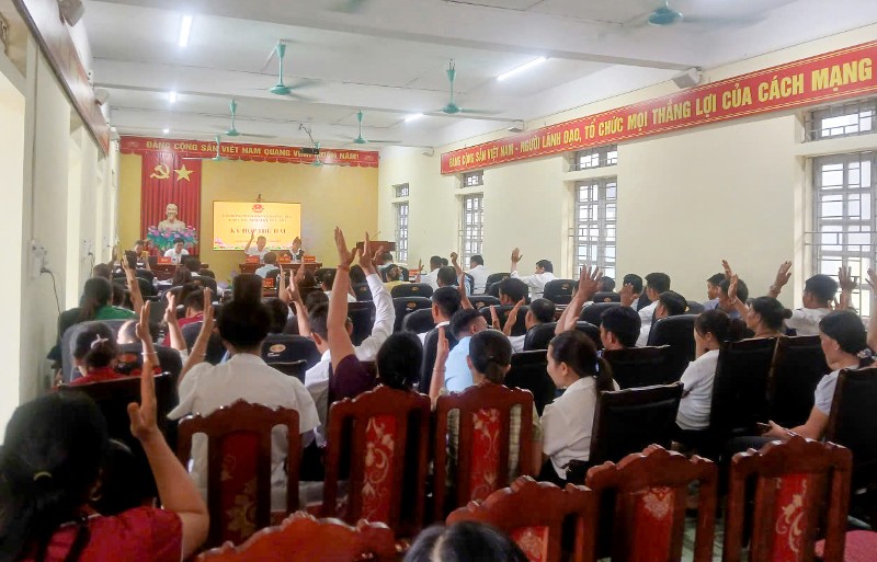 Kỳ họp thứ hai HĐND xã Mường Kim khoá XXI, nhiệm kỳ 2021-2026
