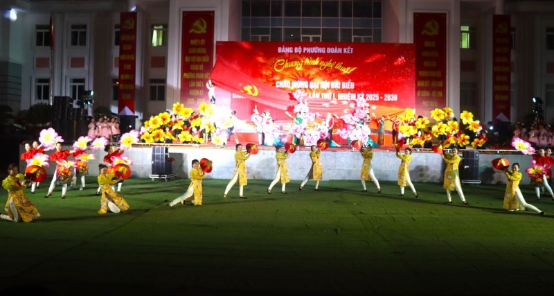 Chương trình nghệ thuật chào mừng Đại hội Đại biểu Đảng bộ phường Đoàn Kết lần thứ I, nhiệm kỳ 2025 – 2030