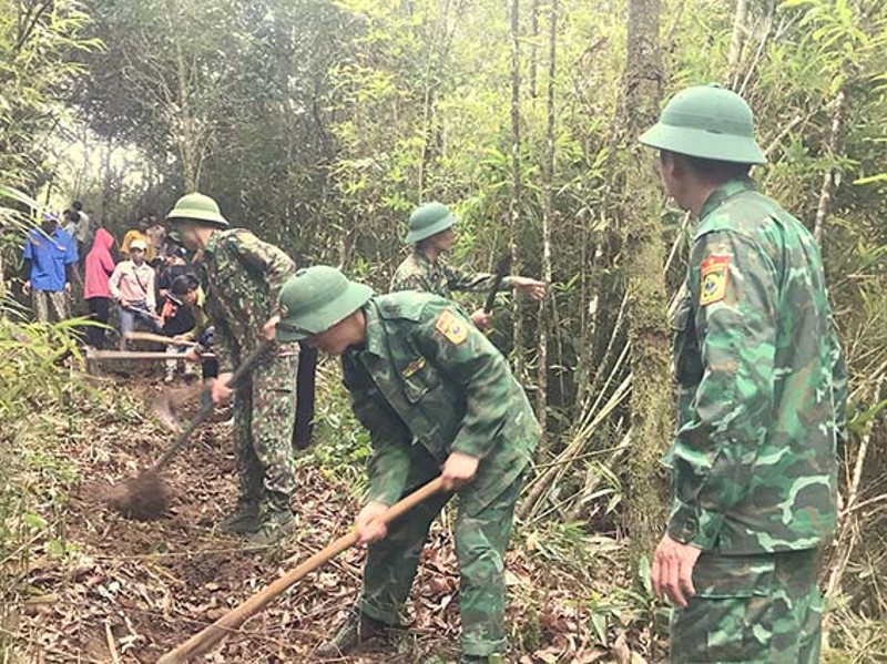 Chung sức bảo vệ đường biên, mốc giới