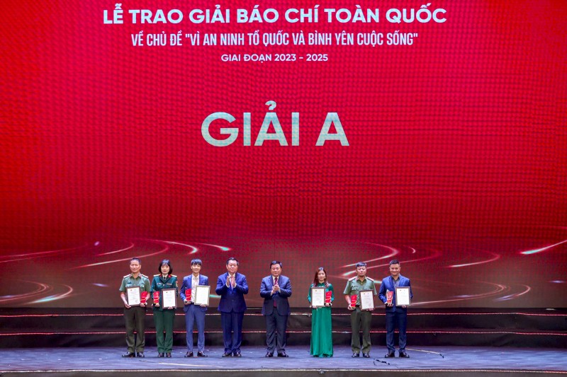 Lai Châu đoạt giải Báo chí toàn quốc “Vì An ninh Tổ quốc và bình yên cuộc sống”