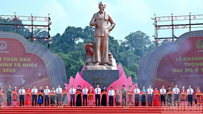 Tổng Bí thư Tô Lâm dự Ngày hội toàn dân bảo vệ an ninh Tổ quốc tại Tuyên Quang