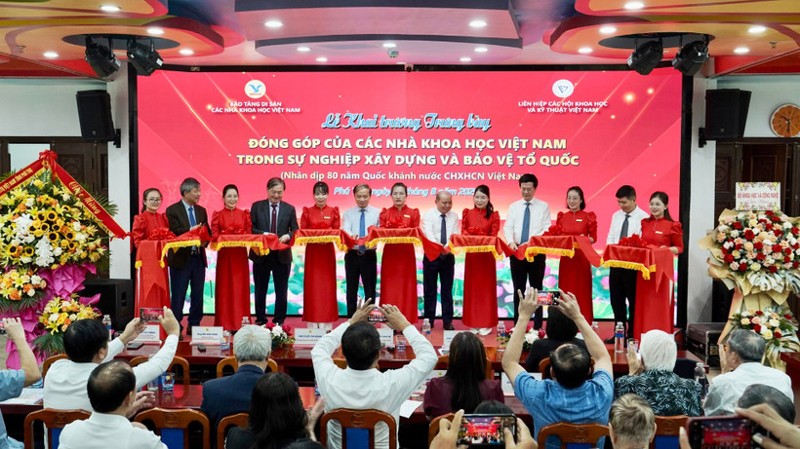 Tôn vinh sự đóng góp của các nhà khoa học Việt Nam trong sự nghiệp xây dựng và bảo vệ Tổ quốc