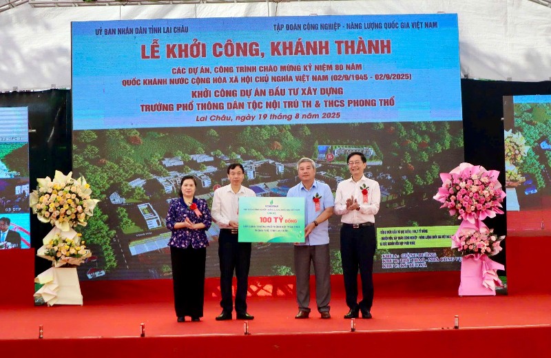 Khởi công Dự án đầu tư xây dựng Trường phổ thông Dân tộc nội trú Tiểu học và THCS Phong Thổ