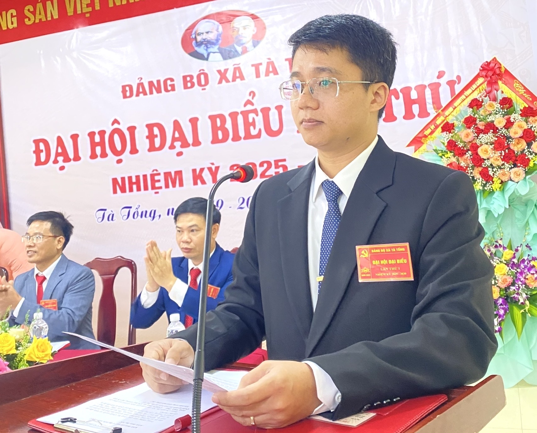 tà tổng