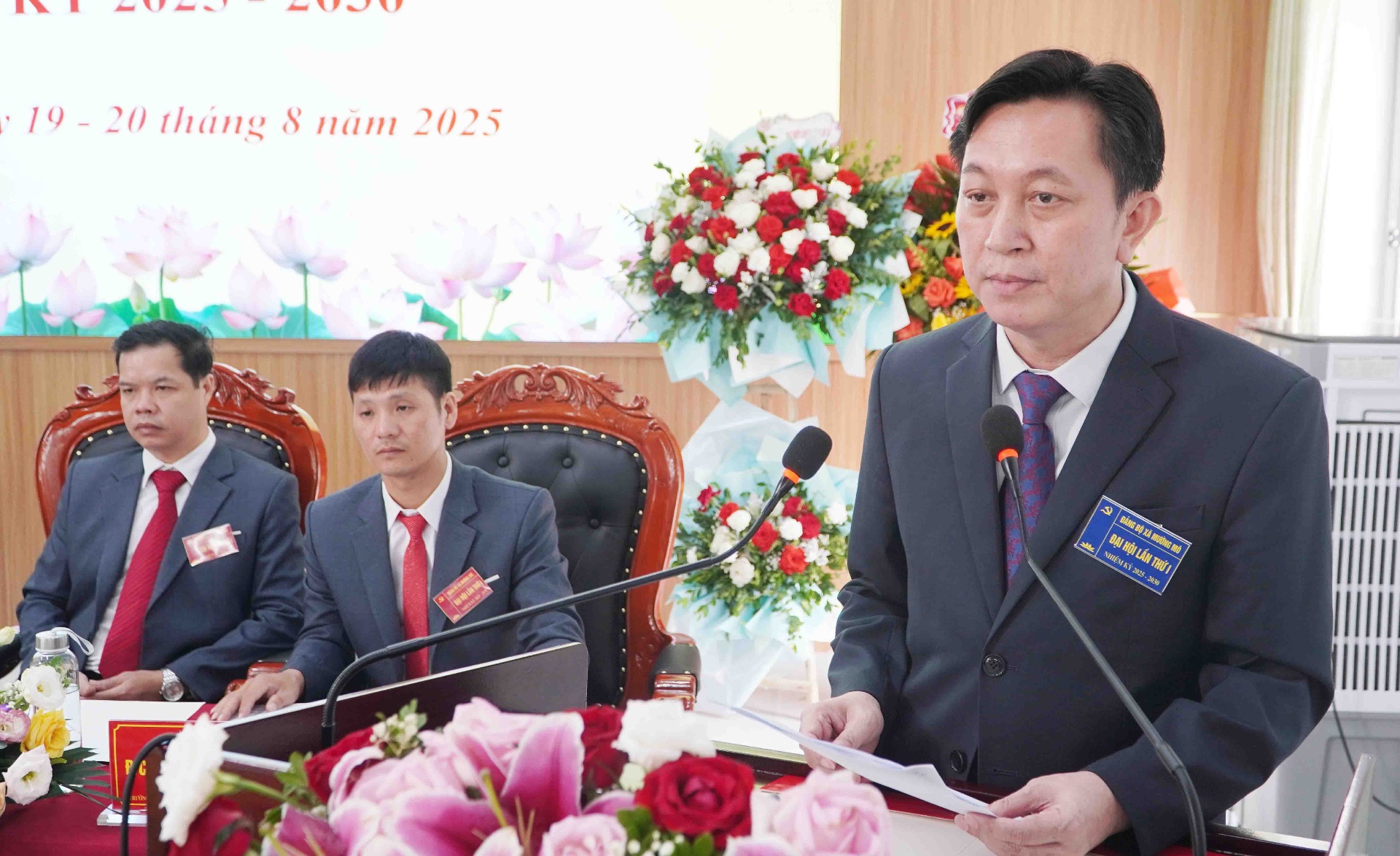 Đồng chí Lò Văn Cương – Uỷ viên Ban Thường vụ, Trưởng Ban Nội chính tỉnh uỷ phát biểu chỉ đạo tại đại hội.