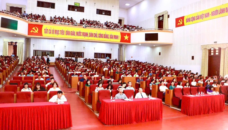 Sở Giáo dục và Đào tạo: Bồi dưỡng chính trị hè năm 2025