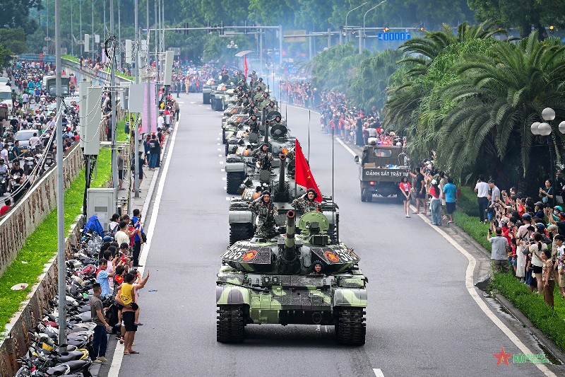 Phấn khởi, vinh dự và tự hào là Người Việt Nam