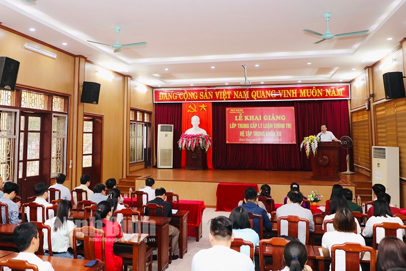 Quy định mới của Ban Bí thư về đối tượng, tiêu chuẩn và phân cấp đào tạo lý luận chính trị