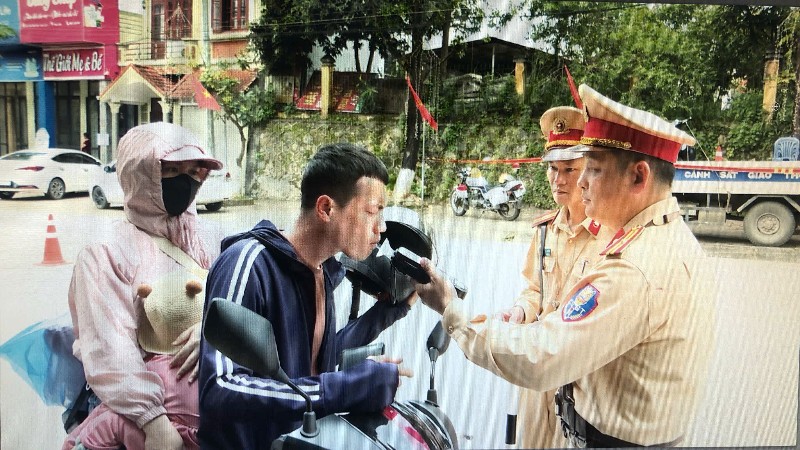 Giữ bình yên trên những cung đường